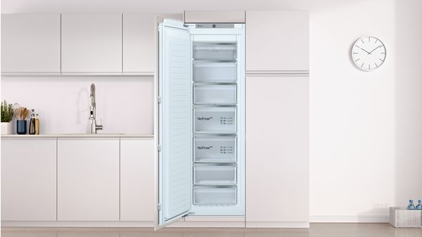 Congelador integrable 177.2 x 55.8 cm Sistema de integración de puerta fija 3GIF737F 3GIF737F-2