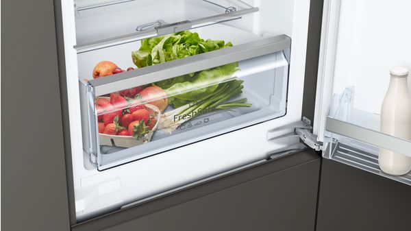 N 70 built-in fridge-freezer with freezer at bottom 177.2 x 55.8 cm flat hinge KI6873FE0 KI6873FE0-5