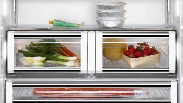 iQ700 Built-in fridge-freezer with freezer at bottom 212.5 x 90.8 cm CI36BP01 CI36BP01-4
