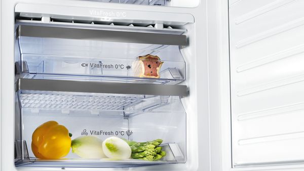 N 90 Built-in fridge-freezer with freezer at bottom 177.2 x 55.6 cm K8345X0 K8345X0-3