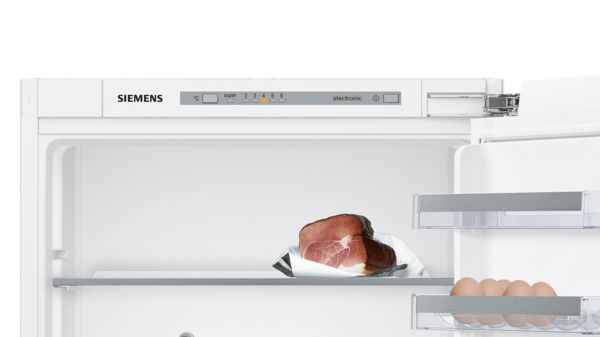 iQ300 Built-in fridge-freezer with freezer at bottom 177.2 x 54.1 cm flat hinge KI87VVF30G KI87VVF30G-3
