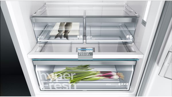 iQ500 Bottom freezer Stainless Steel KG46NAI31Z-3