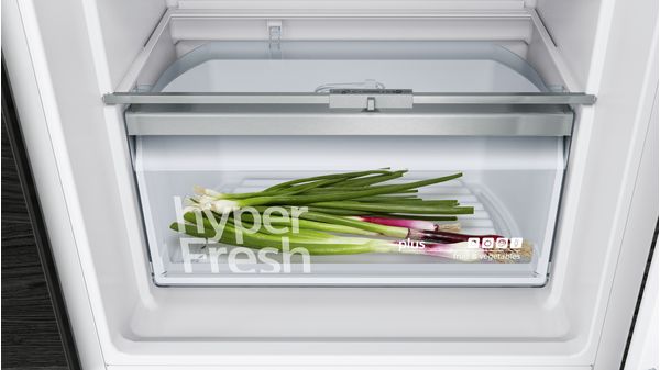 iQ500 built-in fridge-freezer with freezer at bottom 177.2 x 55.8 cm flat hinge KI86NAF31K KI86NAF31K-5