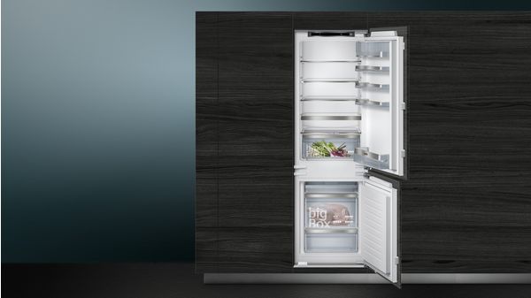 iQ500 coolEfficiency Beépíthető hűtő-/fagyasztó kombináció Lapos ajtópánt rögzítés KI86SAF30 KI86SAF30-2