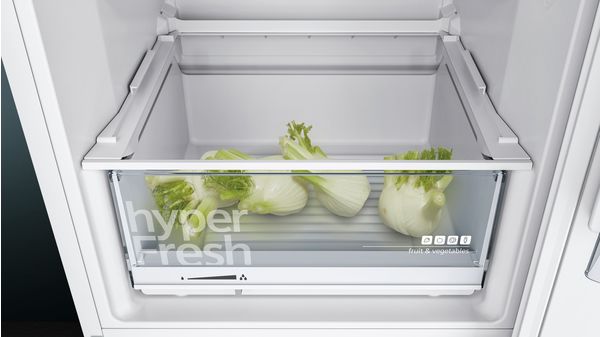iQ300 Free-standing fridge-freezer with freezer at bottom 186 x 60 cm White KG36VVW33G KG36VVW33G-7
