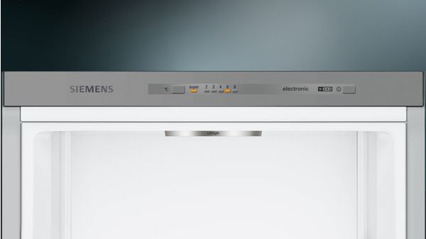 iQ300 Free-standing fridge-freezer with freezer at bottom 201 x 60 cm Inox-easyclean KG39VVI31G KG39VVI31G-2