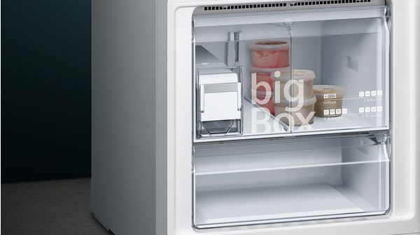 iQ700 Alttan Donduruculu Buzdolabı 193 x 70 cm Kolay temizlenebilir Inox KG56NPI32N KG56NPI32N-7
