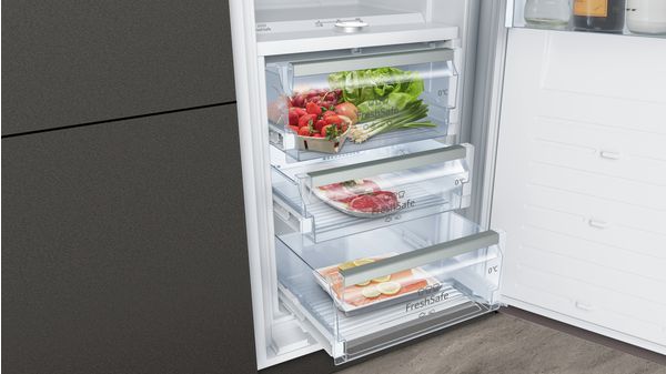 N 90 Einbau-Kühlschrank mit Gefrierfach 177.5 x 56 cm Flachscharnier mit Softeinzug KI8828D40 KI8828D40-5
