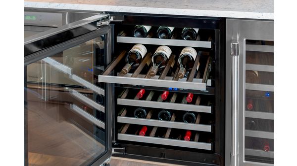 Freedom® Wine cooler with glass door T24UW920LS T24UW920LS-8