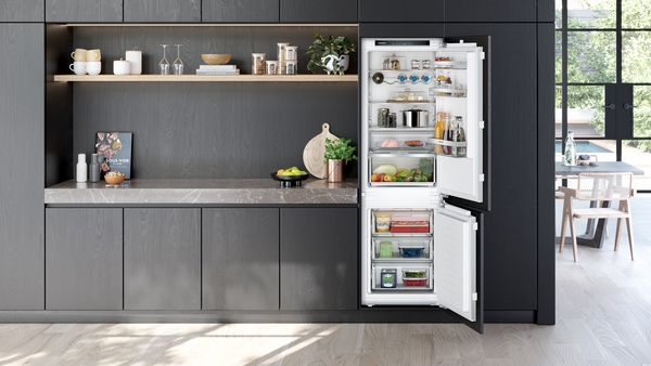 Picture of Siemens KI86NVFE0G Built In Fridge-Freezer