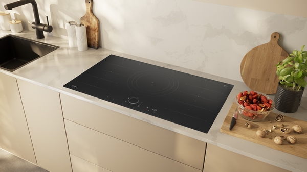 Picture of Neff T69FUV4L0 90cm Induction Hob in Black