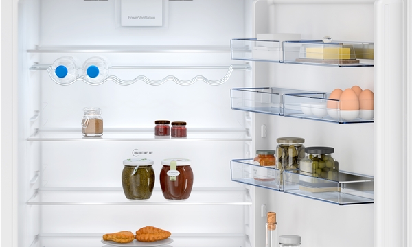 Picture of Neff KB7966DD0, Built-in fridge-freezer with freezer at bottom 