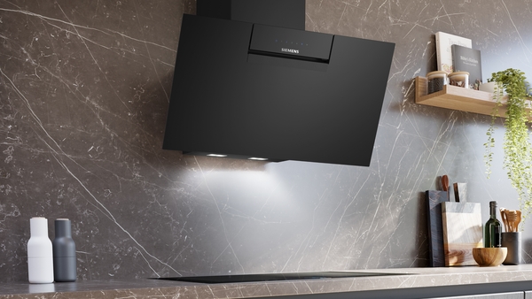 Picture of Siemens LC87KFN60B 80cm iQ300 80cm Wall-mounted Cooker Hood in Black