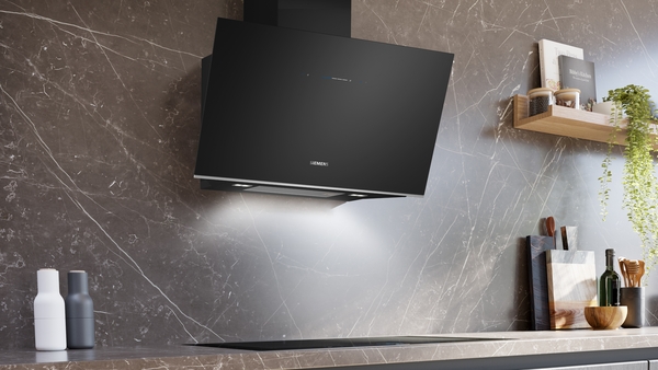 Picture of Siemens LC91KLT60B 90cm iQ700 Wall-mounted Cooker Hood in Black