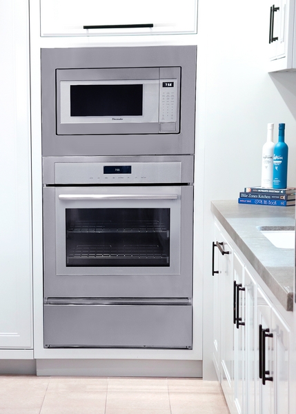 Masterpiece®, Built-In Microwave, 24'', Left Side Opening Door, Stainless Steel