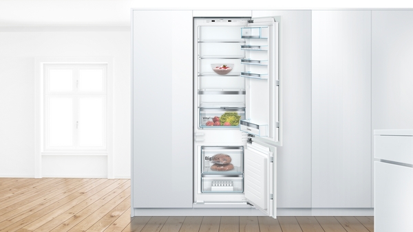 Picture of Bosch KIS87AFE0G Built In Fridge-Freezer