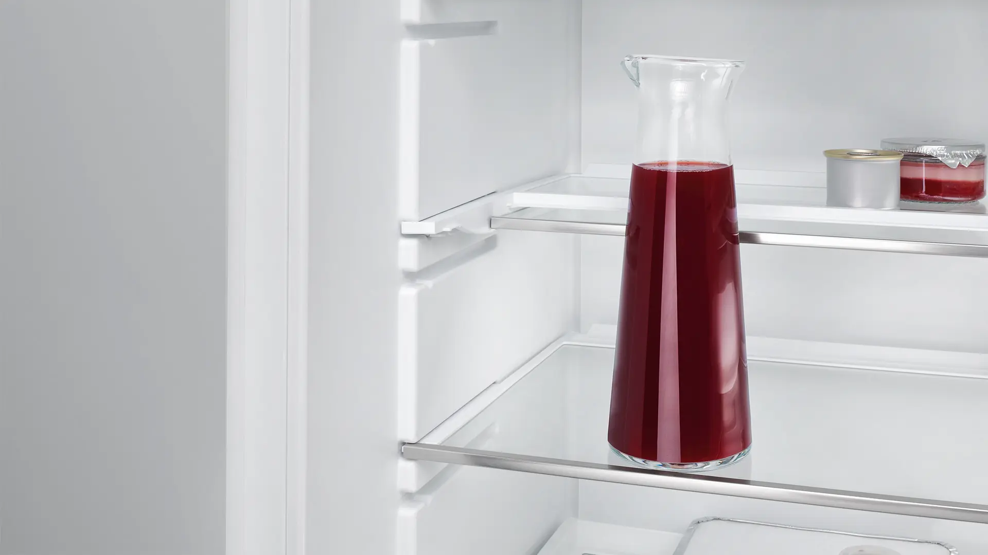 KI85NAF30 built-in fridge-freezer with freezer at bottom | SIEMENS IN